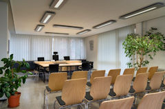 Foto des großen Sitzungssaales der Kammern Ludwigsburg des Arbeitsgericht Stuttgart Foto des großen Sitzungssaales der Kammern Ludwigsburg des Arbeitsgericht Stuttgart